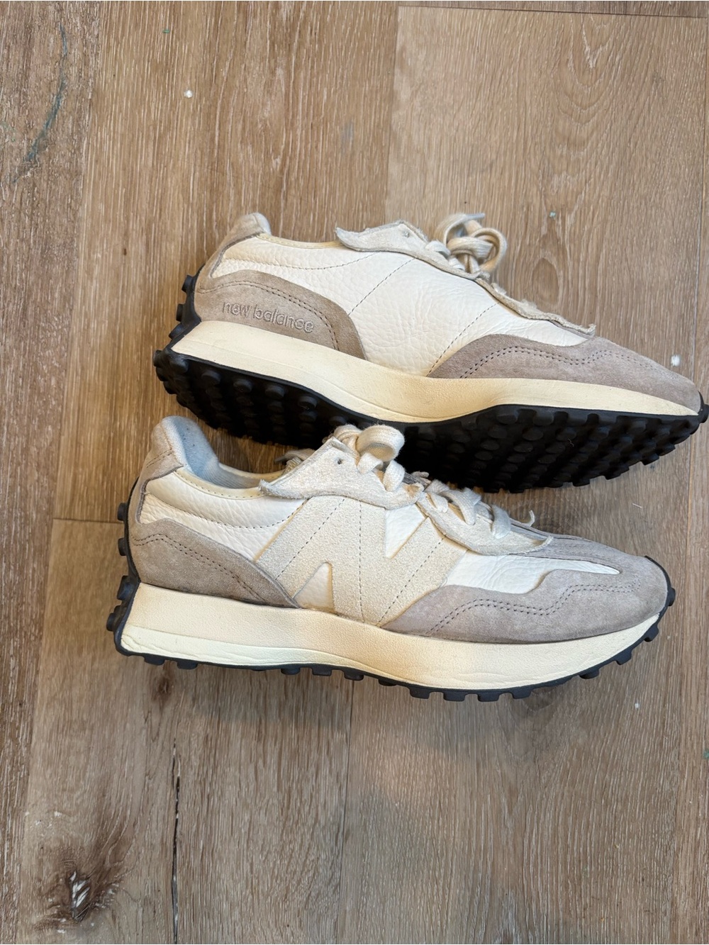 New Balance 327 Runner Sneakers - Picture 3 of 8